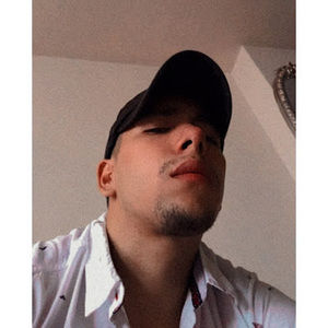 Meet your Posher, Jose adrian